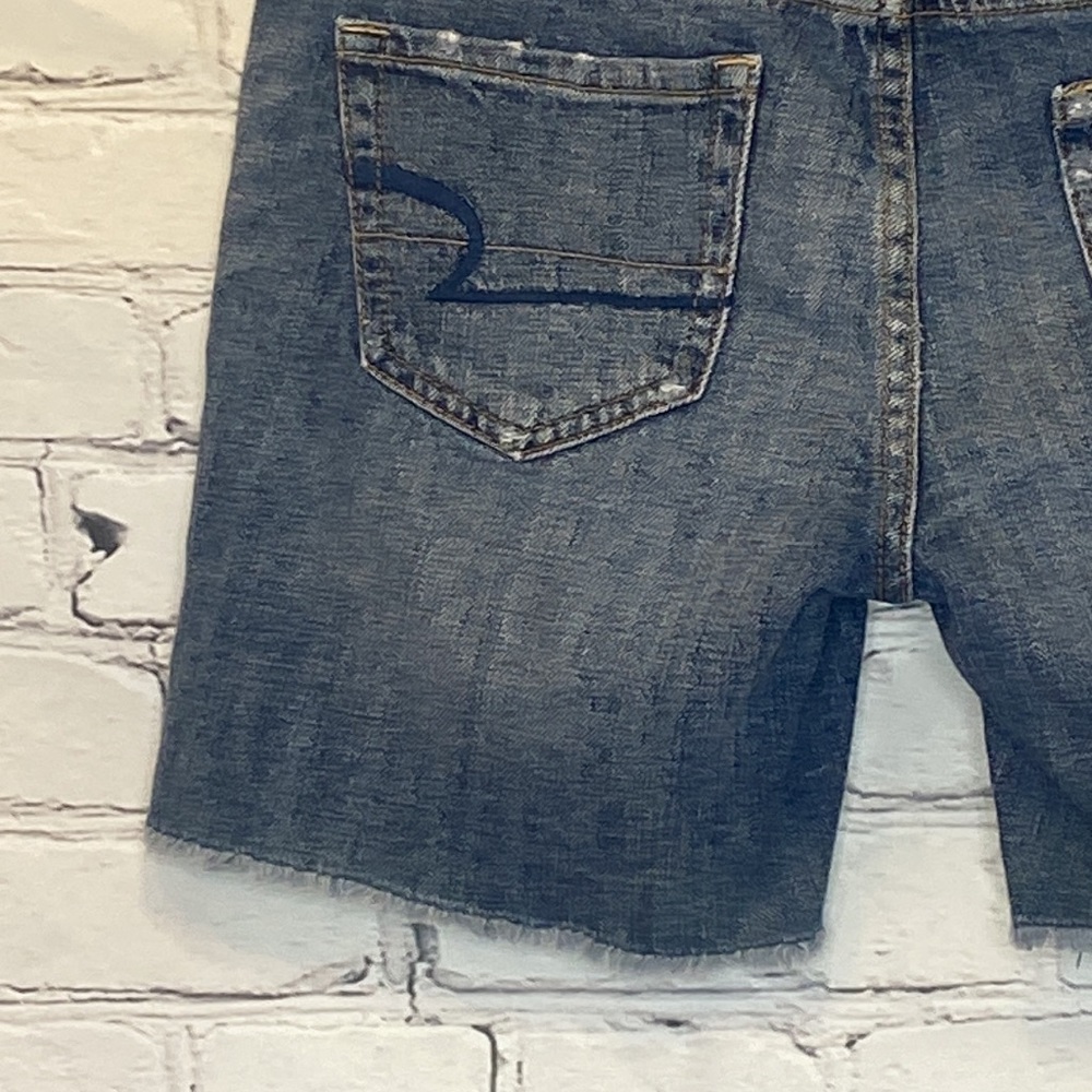 American Eagle Outfitters Cut-Off Distressed Blue Jean Shorts Size 0 - Picture 11 of 13